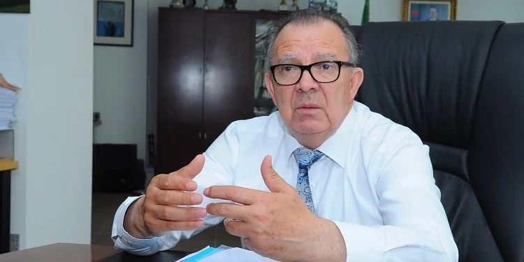 إقالة الرئيس المدير العام لمطار الجزائر طاهر علاش