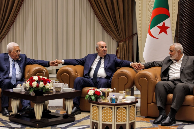 عاجل: توقيع إتفاق المصالحة الفلسطينية في الجزائر