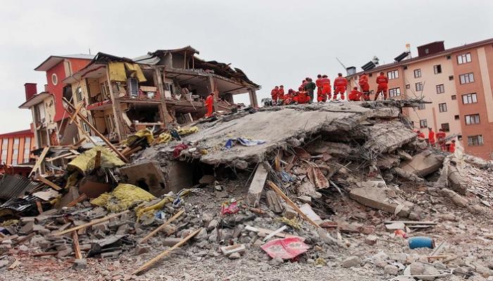 صور من زلزال إزميت الكبير 1999