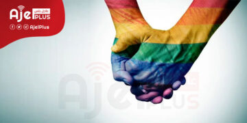 عاجل: فيديو.. الشرطة القطرية توقف مظاهرة للمثليين