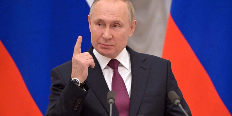 بوتين ينتقم.. قصف عنيف يستهدف كييف