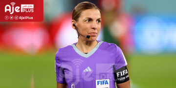 إمرأة تدير مباراة في كأس العالم 2022