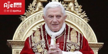 عاجل: وفاة بابا الفاتيكان السابق عن عمر 95 عامًا