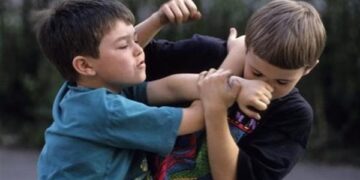 وفاة طفل سوري بسبب ضربه وعضّه من قبل أولاد زوجة أبيه