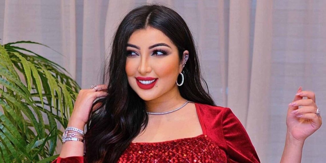 دنيا بطمه تظهر بوجه مثلث غريب