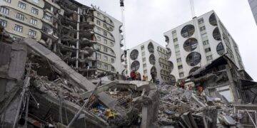 وفيات زلزال تركيا وسوريا وصل 33000 شخص