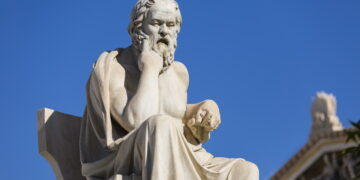 من هو سقراط الفيلسوف