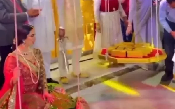 مهر عروس باكستانية "وزنها ذهب"