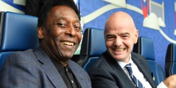 اطلاق اسم بيليه على ملعب فلسطيني