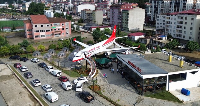 الطائرة المطعم بطرابزون التركية