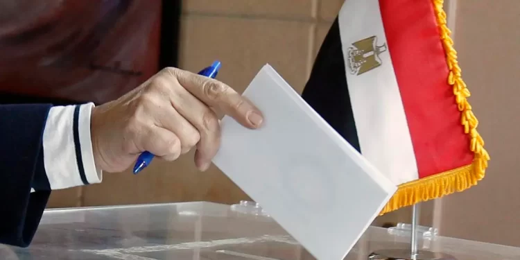 مصري يتقدم للترشح للرئاسة