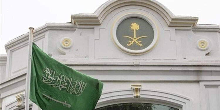 السفارة السعودية بالكويت تصدر تنبيه هاماً للسعوديين