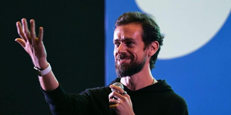 مؤسس تويتر سابقاً بلا حساب على انستغرام