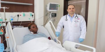 إنقاذ مريضة أصيبت بـ 3 جلطات في دبي