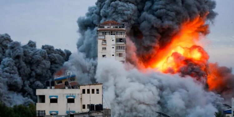 متابعة اليوم الثالث من الحرب الإسرائيلية على قطاع غزة