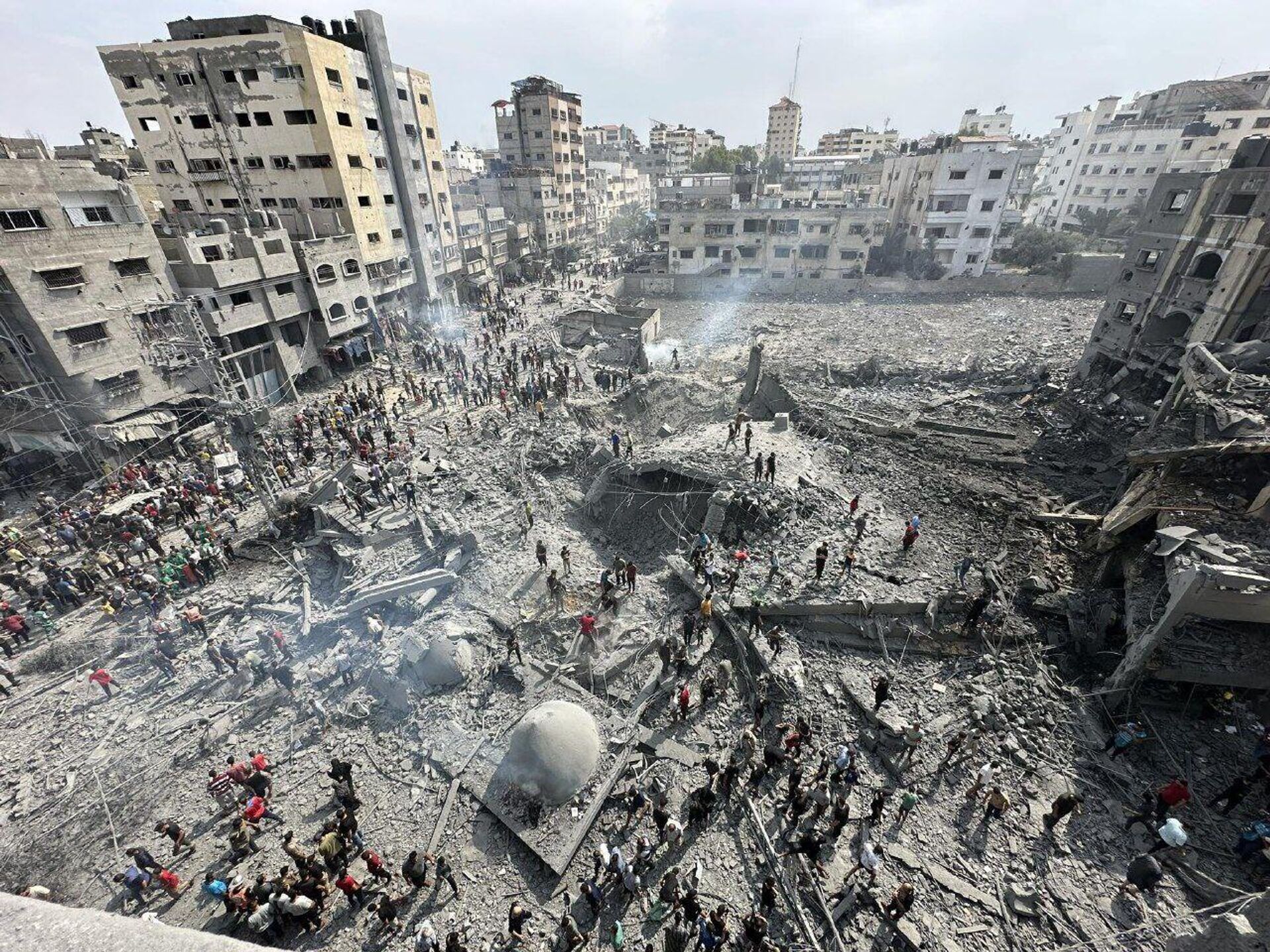 دمار غزة أشبه بزلزال عنيف