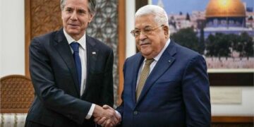 بلينكن يصرّح يجب على السلطة الفلسطينية أن تحكم قطاع غزة