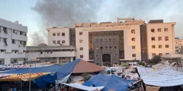 عاجل: قصف إسرائيلي يستهدف مستشفى الشفاء في قطاع غزة