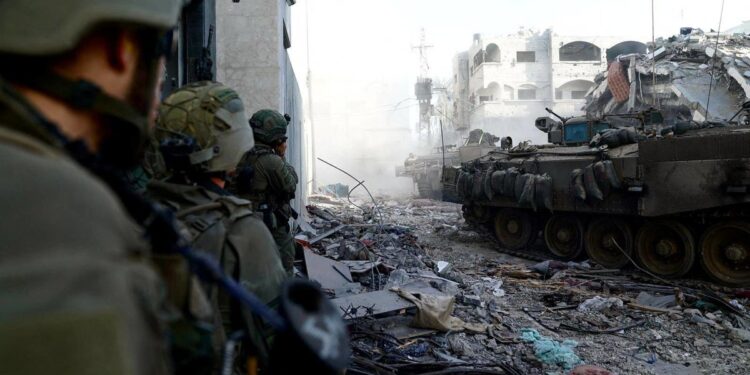 عاجل: انسحاب الجيش الاسرئيلي من مستشفى الشفاء