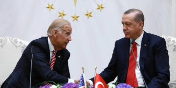 عاجل: مكالمة هاتفية طارئة بين أردوغان وبايدن