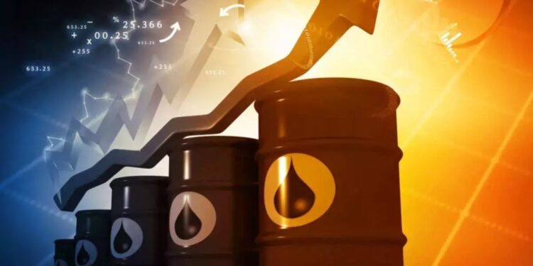 النفط يصعد 2% بعد ضربات اليمن