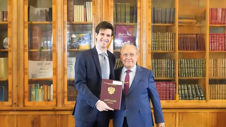 حافظ بشار الأسد يكشف لم تكن لدينا خطة للهروب من سوريا