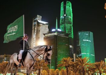عاجل: قرار سار لغير السعوديين في المملكة